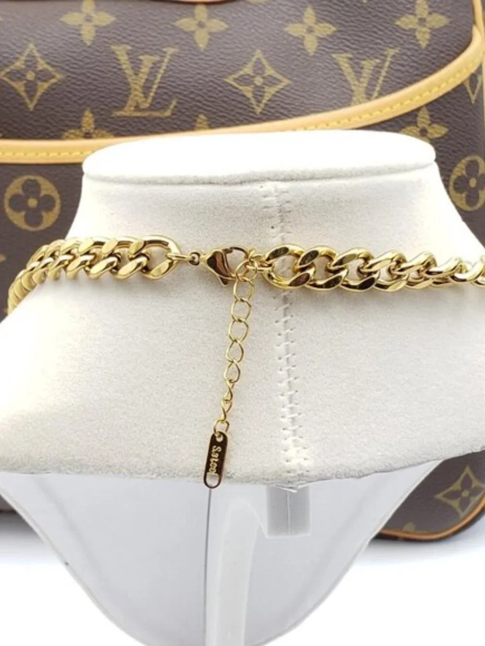 Authentic Louis Vuitton Padlock w/Unbranded Stainless Steel Gold Plated Chain